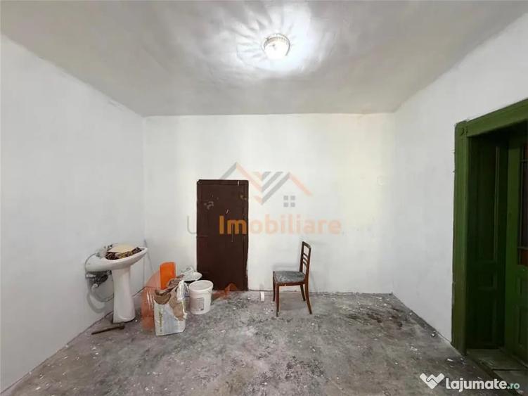 Casă cu 3 camere cu Teren 990 Mp în Tărian