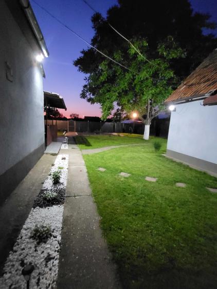 Casă cu 3 camere în Iratoșu