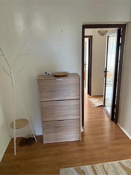 De inchiriat apt 3 camere decomandat zona gara-termen lung;bloc 1990; parcari gratuite nelimitate - 5