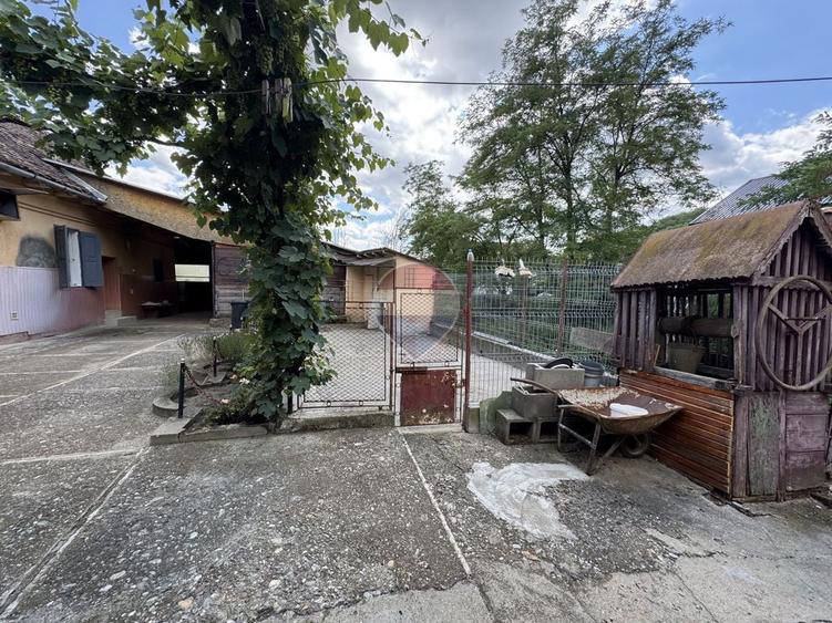 Casa cu hala ?i teren 738 mp ideala pentru locuit sau business - 8