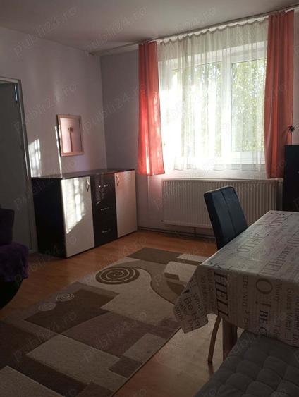 Apartament cu 2 camere semidecomandat în Decebal