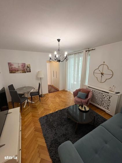 Apartament cu 2 camere în Romană
