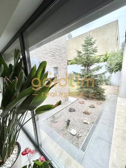 VILA SUPERBA/MOBILATA/UTILATA/PISCINA/CURTE 3000 MP/IESIRE LA LAC - 5