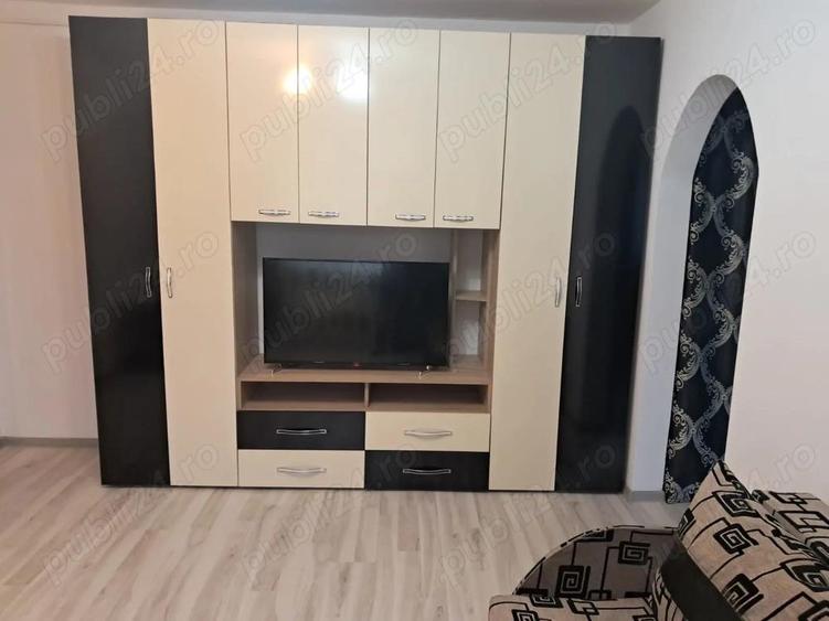 Inchiriez apartament 2 camere sector 5 - 2