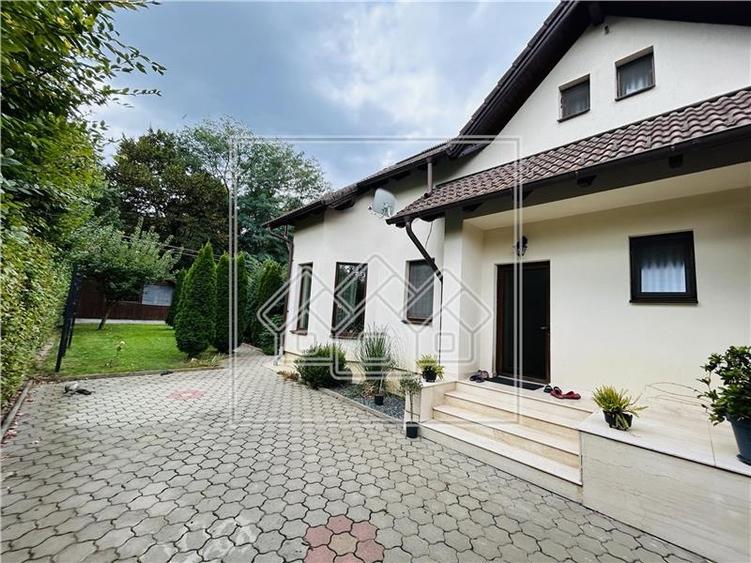 Casa de vanzare in Sibiu - individuala - teren mare de 1750 mp - 25