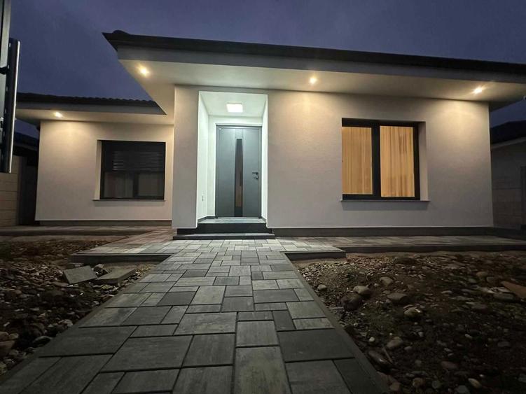 casa de vanzare Paleu - 3