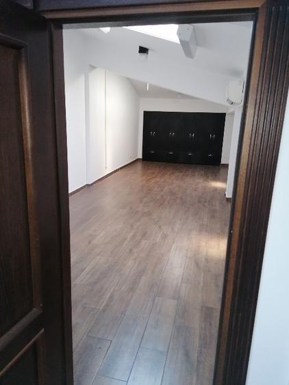 ÎNCHIRIERE Clădire P+1+M, 263 mp, Str. Elena Cuza 31, Bucuresti, Sector 4,  - 11