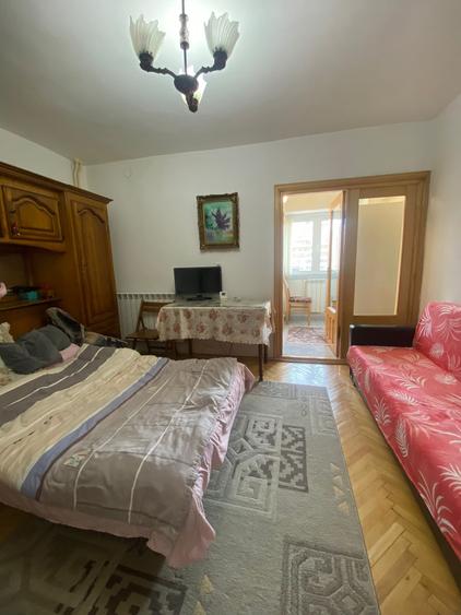 Garsoniera vis a vis de Hala Centrala - 2