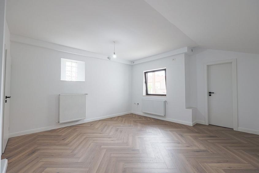 VANDUT! 3 camere amenajat, Finisat premium. - 2