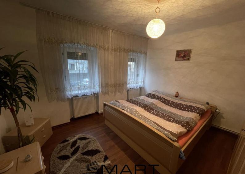 Casa cu doua apartamente si curte zona Turnisor - 6