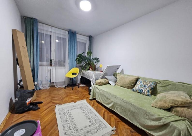 Apartament 3 camere,bloc cu lift,zona Piata Centrala - 2