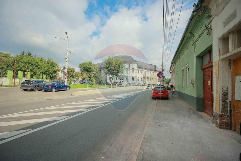 Casa / Vila cu 4 camere de vanzare Ultracentral Str. Louis Pasteur - 2