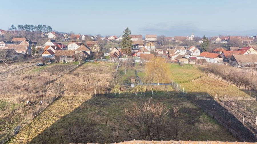 Comision 0%! 2 case Cincu, teren 2134mp, sura & curte libera - 46