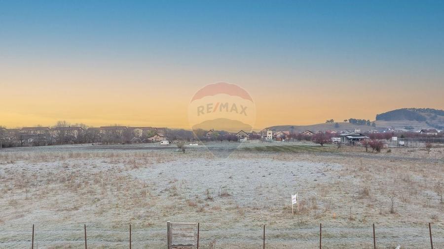 Comision 0 %! Teren 1,952mp Sanpetru, Strada Paraului! - 3