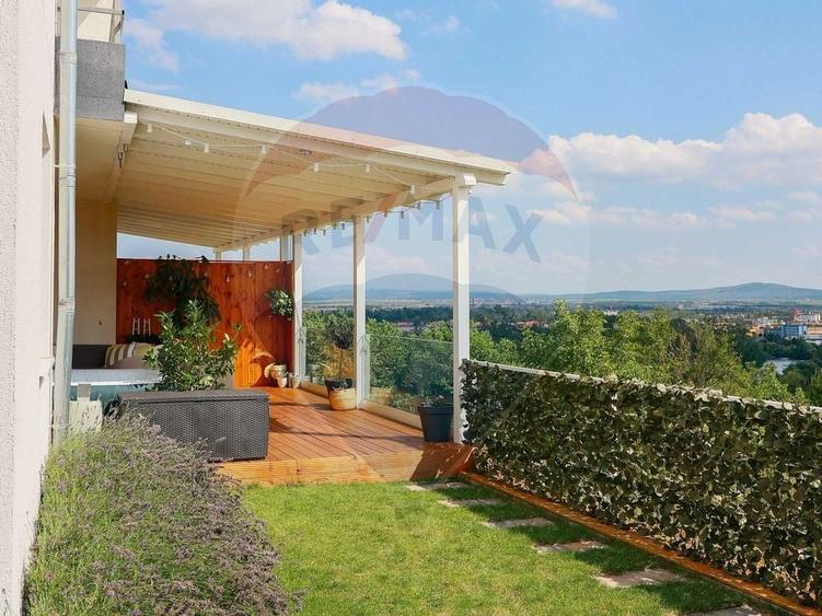 Apartament cu terasă și panoramă de vânzare, zona Hilton, Oradea - 1