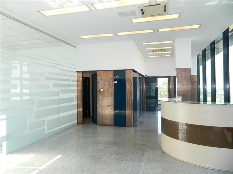 OFERTA ! Birouri LUX , 40 mp+terasa, Cladire noua , Aradului - 2