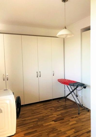 NOU! BANEASA  SISESTI  LUX ! /luna   Scoala KIng OAK - Scoala Britanica - 16