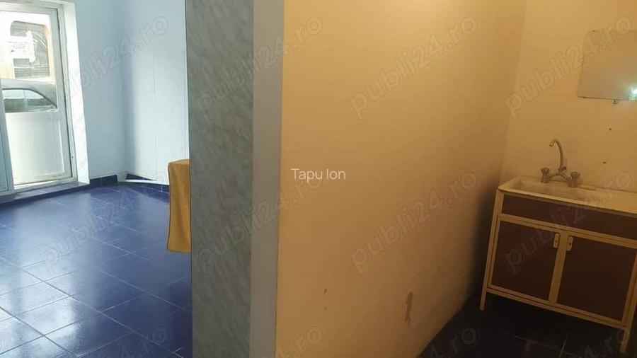 Spatiu comercial de inchiriat Spatiu comercial de inchiriat