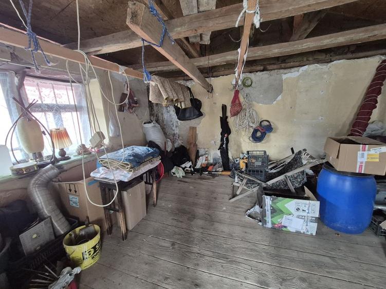 Vila 4 camere + teren 818 mp central Provita de Sus (lângă școală) - 37