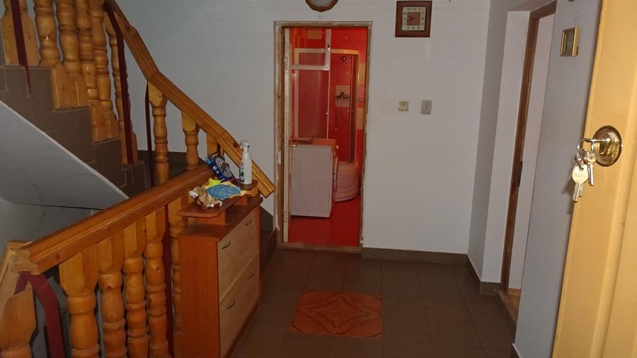 Vand casa in Deva compusa  zona Aurel Vlaicu D+P+E, constructie din anul 2010 - 5