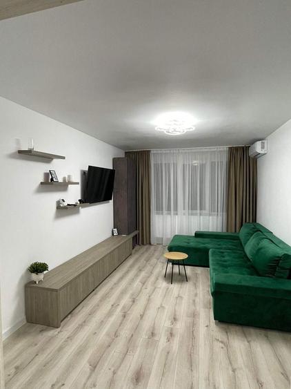 Inchiriez apartament P-uri centru, faleza, elice, nespalata - 4