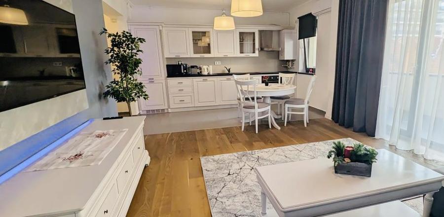 Apartament cu 2 camere decomandat, mobilat în Centrul Civic