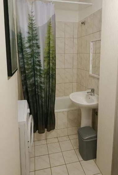 Apartament 2 -Zona Sud -  etaj 1 - 47000 euro negociabil - 3