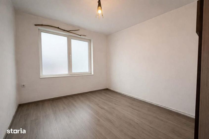 Vand spatiu comercial la parter, suprafata utila 80 mp, 2 bai - 5