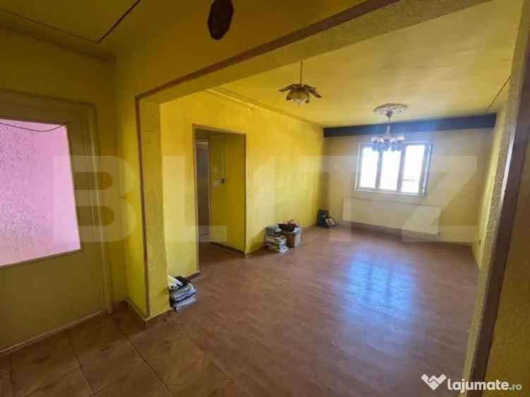 Apartament 4 camere, 81 mp, zona Micro 5 - 1