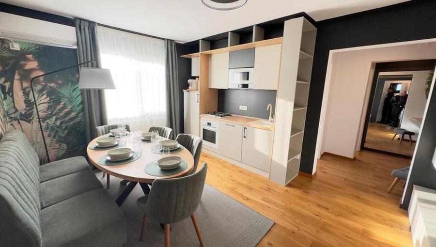 Apartament 3 camere  Astra/Saturn  complet renovat, mobilat lux - 1