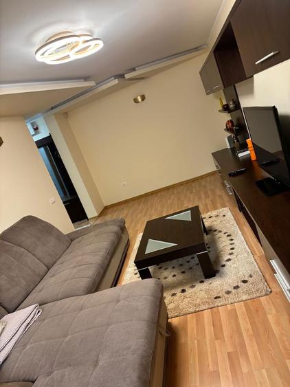 Inchiriez Ap.2 camere SUPERB Str. Traian la Starea Civila - 2