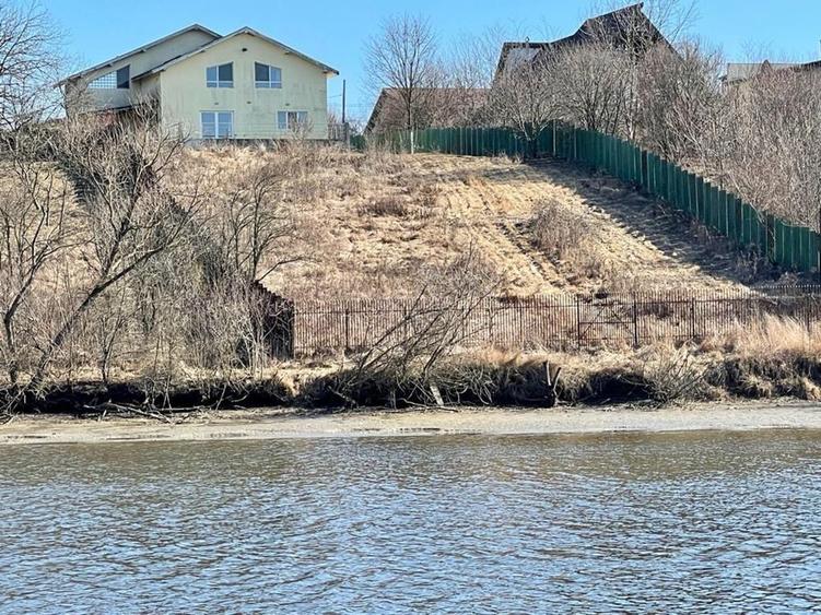 Teren Branesti cu deschidere la lac aproape de padure - 7