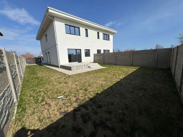 Duplex Mosnita 4 camere 2 bai Asfalt Toate utilitatile - 3