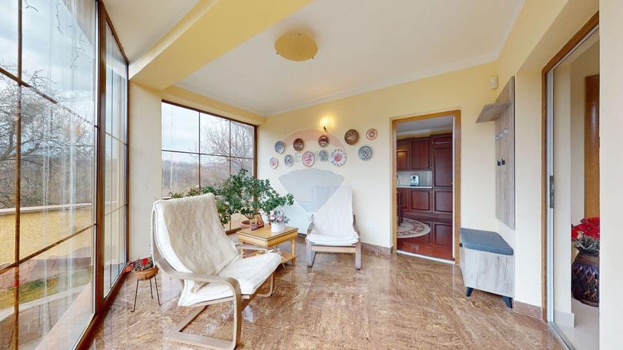 Casă de vânzare Bran Sohodol teren  intravilan 10.331 mp două locuințe - 1