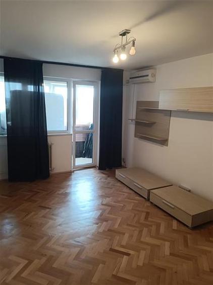 Apartament de 2 camere renovat Titan IOR bloc Y - 1