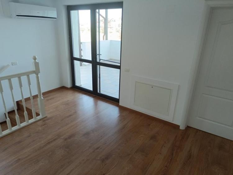 Vila 4 camere in Snagov, suprafata utila 240 mp, suprafata teren 1100 mp. - 14