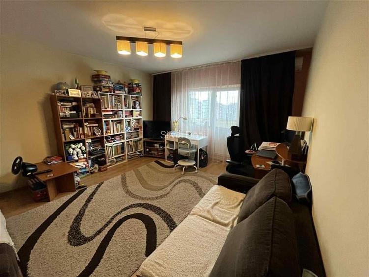 Apartament 2 camere - decomandat - 5 min Prosper Mall - negociabil Apartament 2 camere - decomandat - 5 min Prosper Mall - negociabil