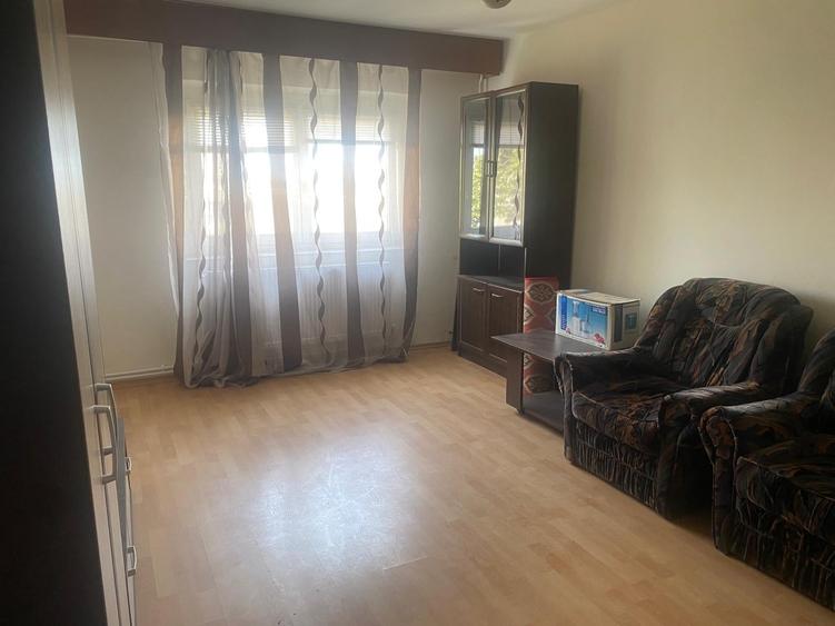 Apartament 2 camere decomandat - Tomis 3 - 1