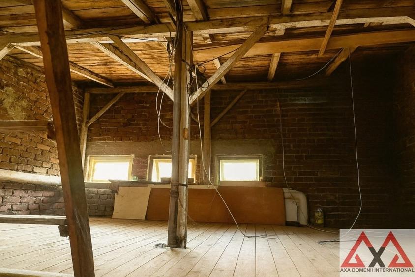 Vatra Luminoasa, vila interbelica, pod mansardabil, elemente originale - 19