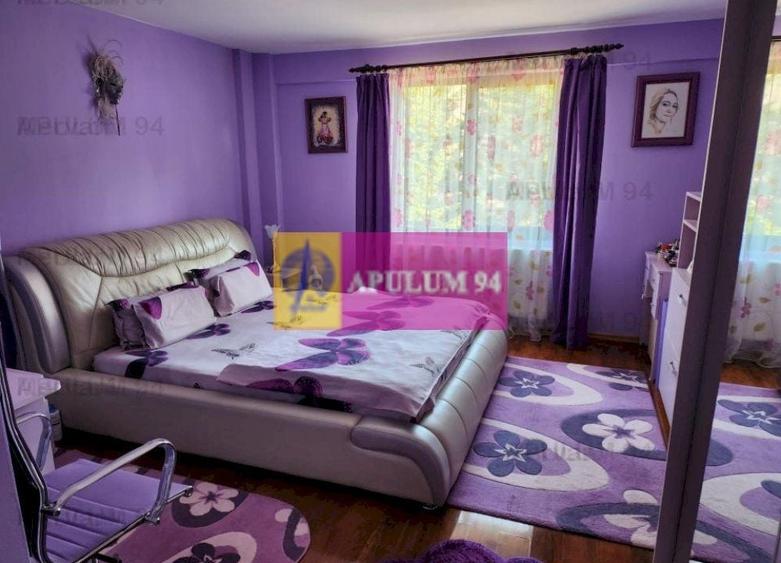 Pensiune de v&acirc;nzare &icirc;n Bușteni - Zonă deosebită - 42