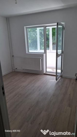 Apartament 3 Camere Decomandat, Renovat  bloc 1979 - 2