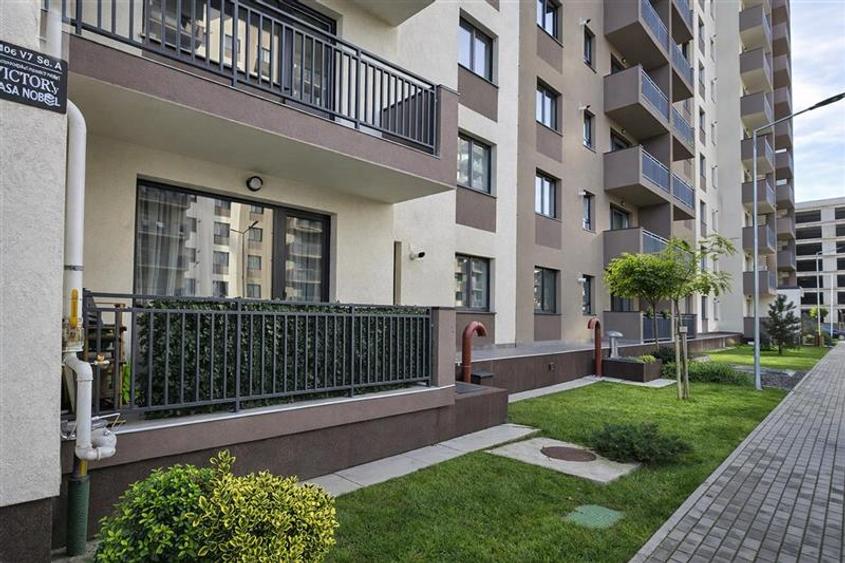 3 camere, etaj1, decomandat, terasa, parcare, Casa Nobel, aria Coresi, Tractorul - 1