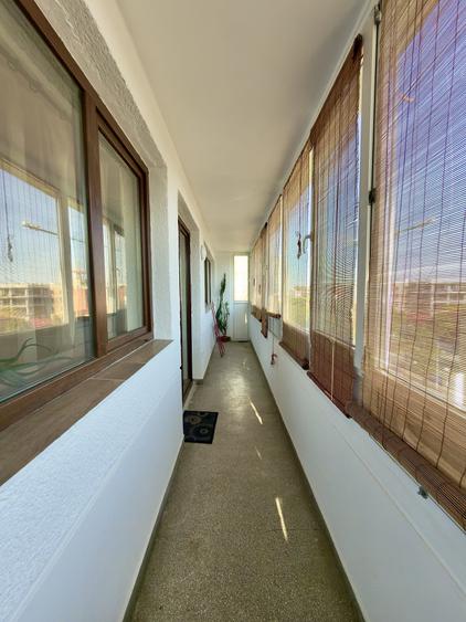 Apartament cu 2 camere semidecomandat, mobilat în P-ța Victoriei