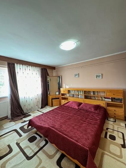 Apartament 3 camere, de vanzare, ULTRACENTRAL, Bacau, str. Marasesti - 15