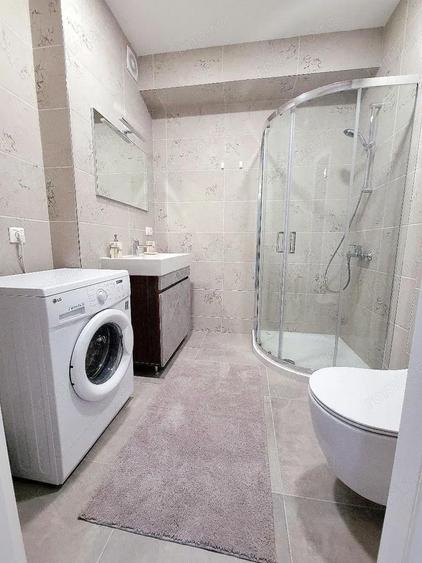 Apartament cu o camera de vanzare in zona Soarelui - 1