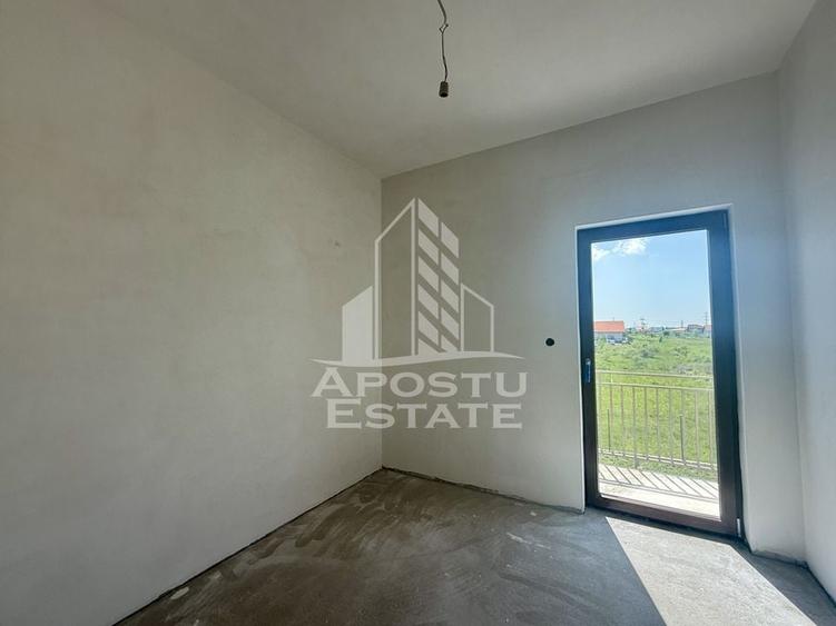 Triplex la gri, teren 284mp, pompe caldura, zona Plopi - 3