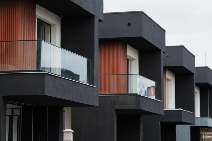 VILA INDIVIDUALA MOBILATA - TUNARI -  LANGA LAC - COMISION 0% - 2