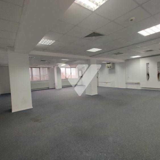 Spatiu Comercial Modern - str Hipodromului - 7