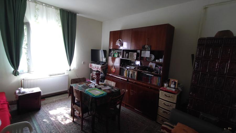 Vand casa cu 3 camere in cartierul Dambul Rotund - 6