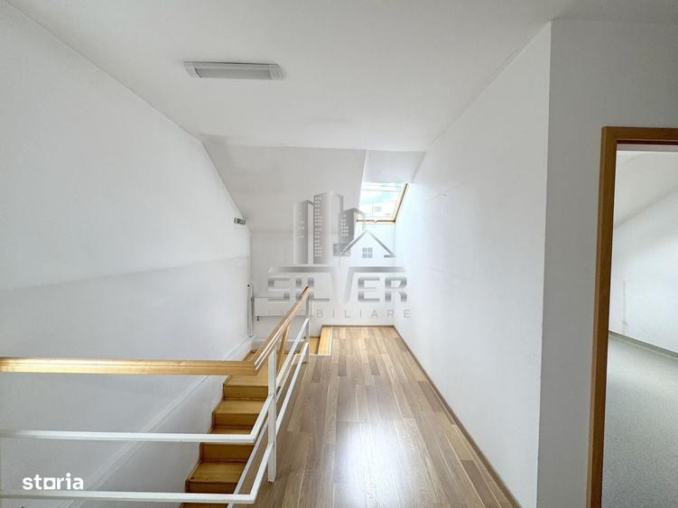 Casă cu 4 camere în Gruia